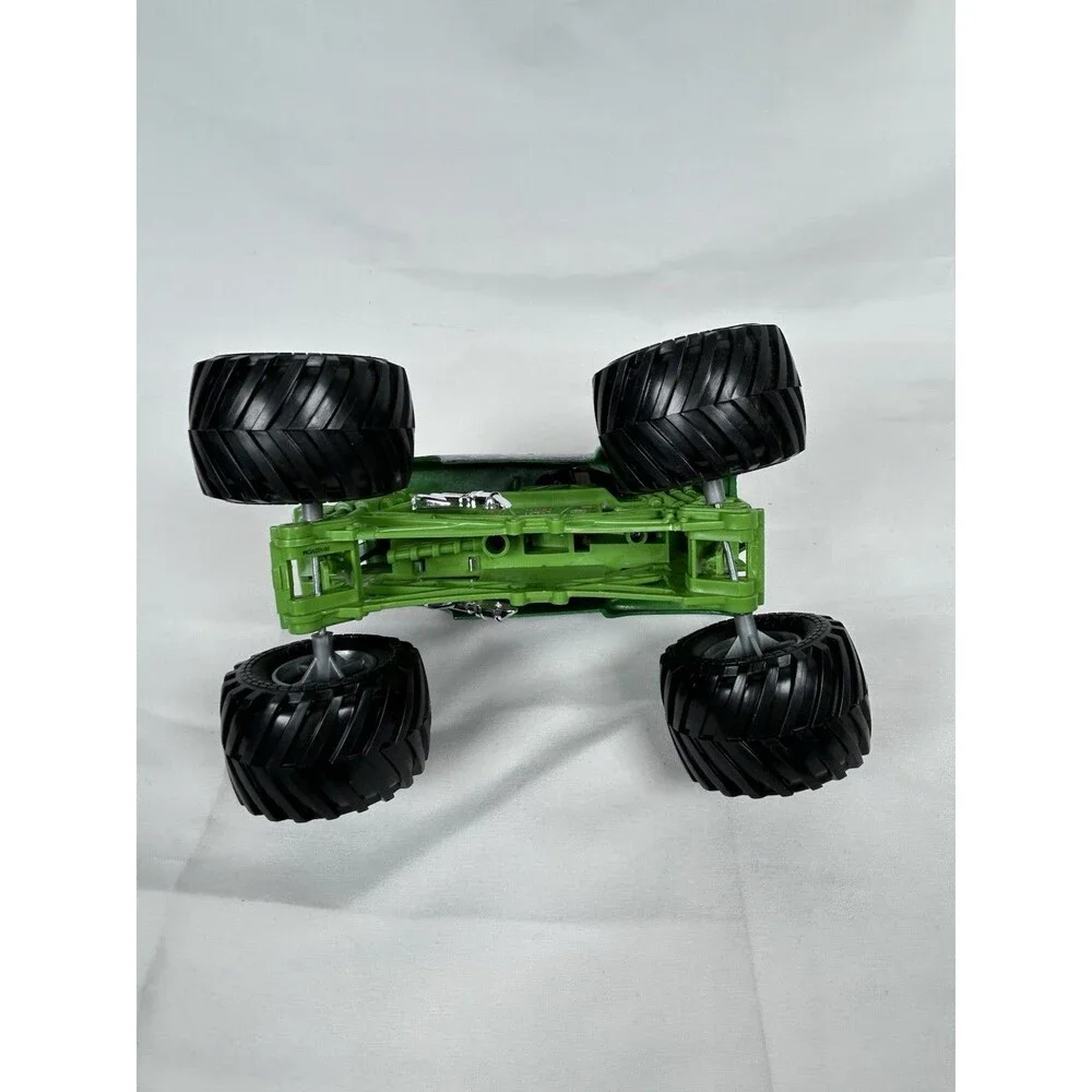 Monster Jam Grave Digger 30th Anniversary Monster Truck Green Bad to the Bone